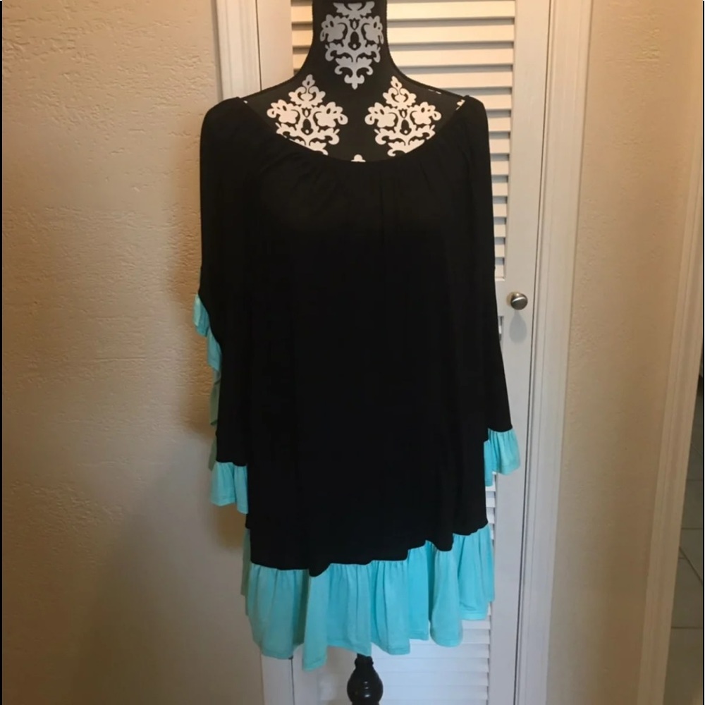 Teal/Turquoise & Black Ruffle Split Sleeve Tunic